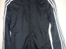 Originali Adidas moteriska striuke su kapisonu